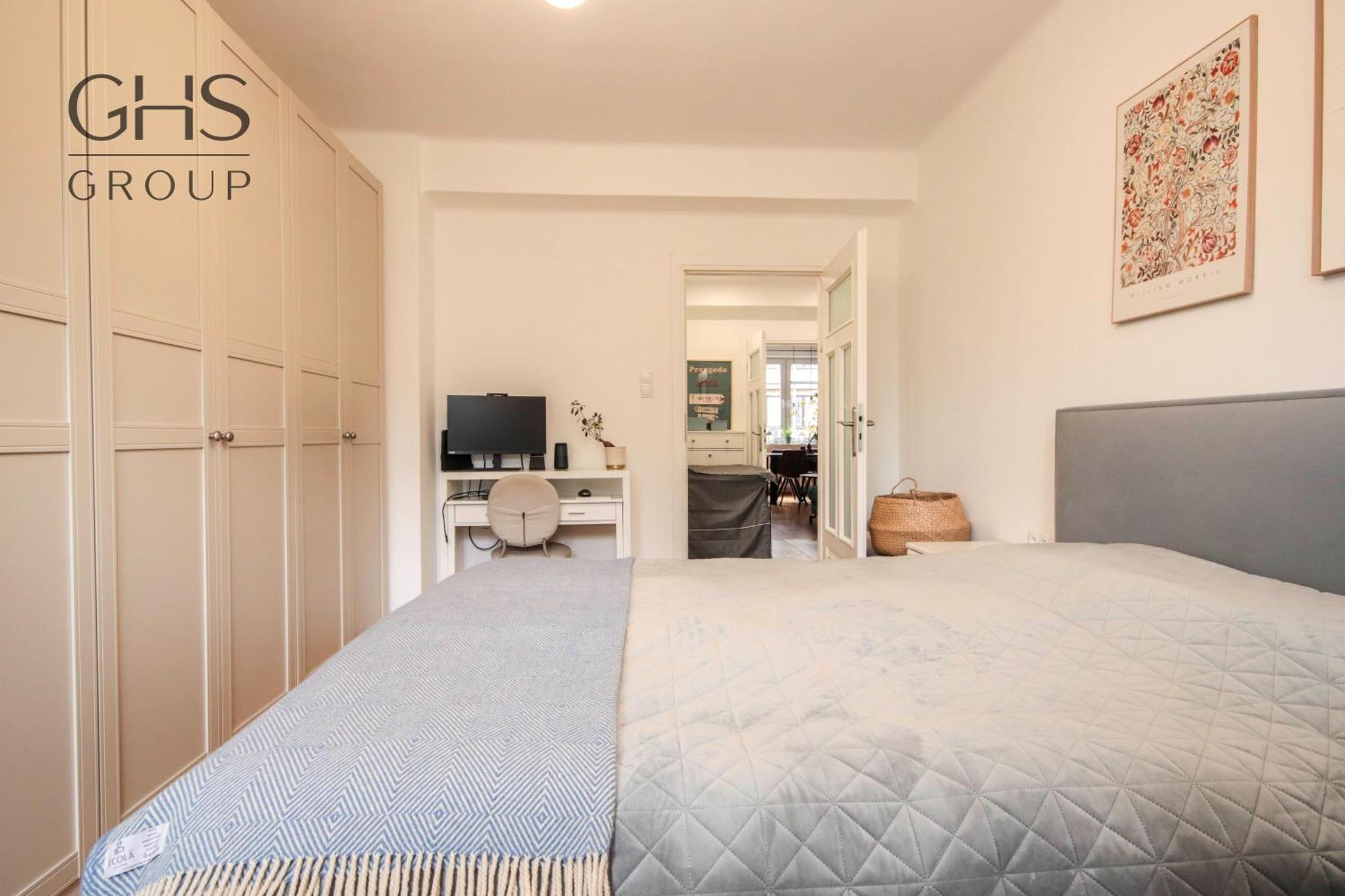 Beautiful Apartment In The City Center Краков Экстерьер фото